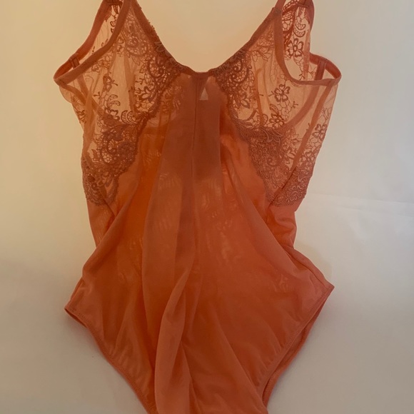 La Perla bodysuit. Luxurious. Elegant. NWT - Picture 4 of 4